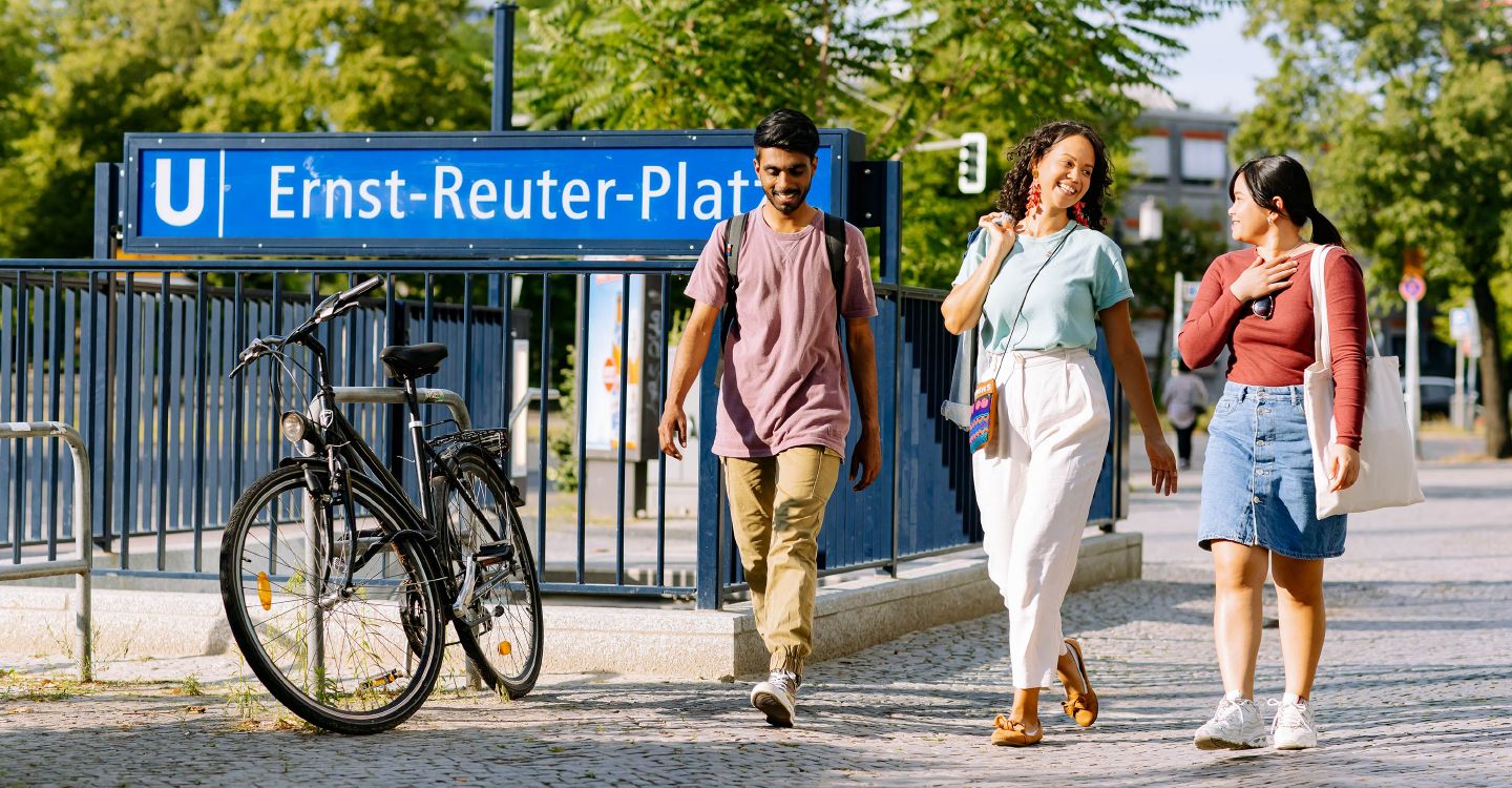 öffentlichen verkehrsmitteln